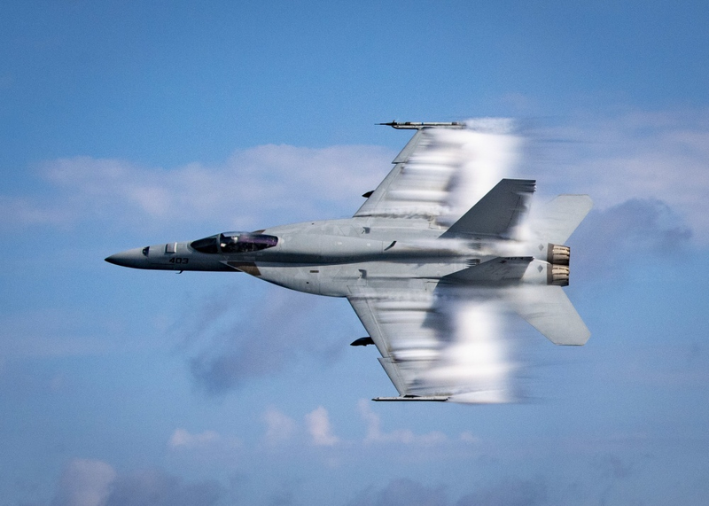 F/A-18E.